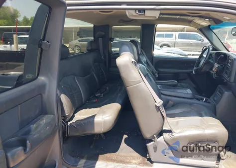 1999 Chevrolet Silverado 1500 Lt z USA, uszkodzony, nr VIN 1GCEK19T2XE106689